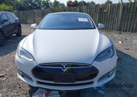 2015 Tesla Model S 70D/85D/P85D из США, поврежденный, VIN 5YJSA4H29FFP79735